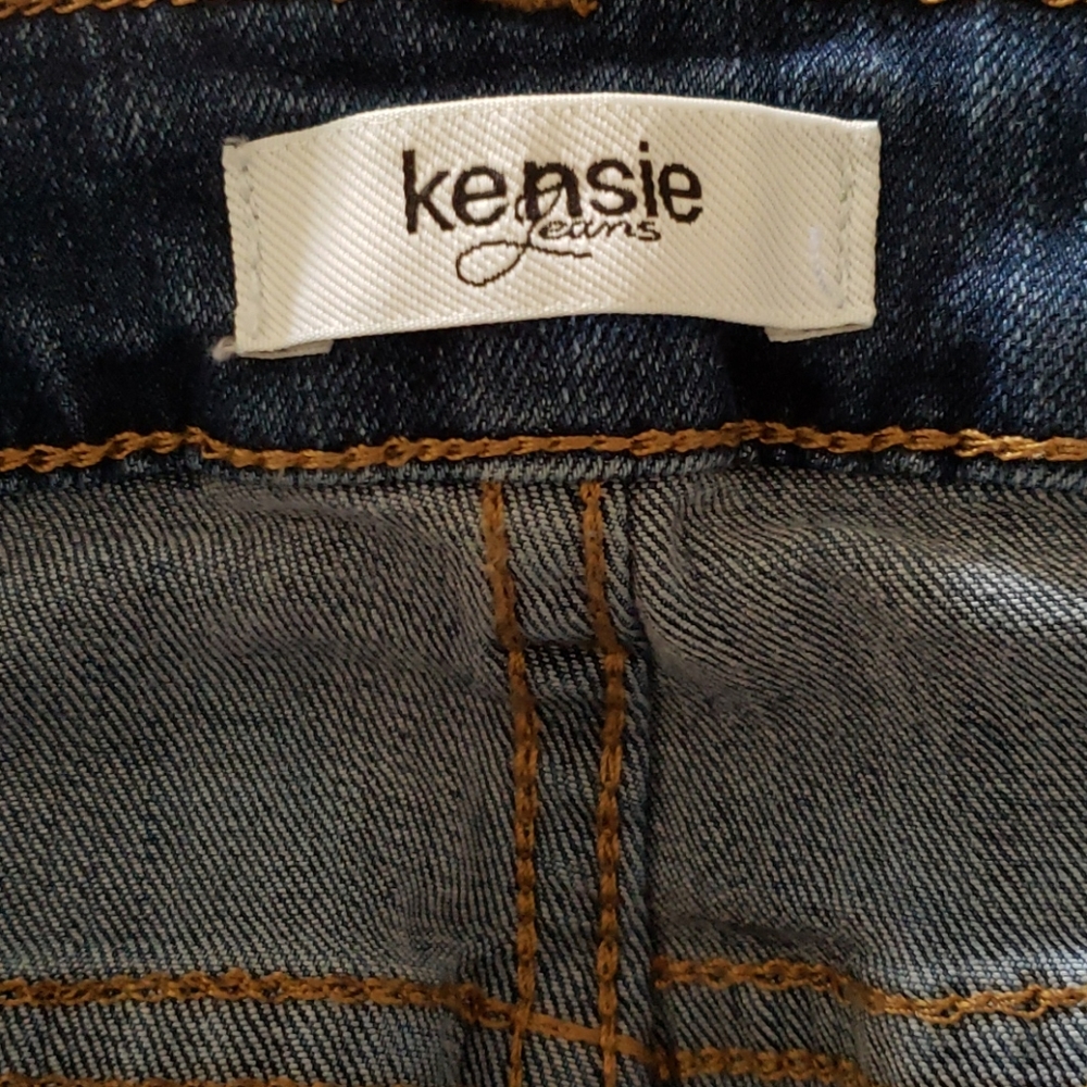 Ladies Shorts - Picture 4 of 5
